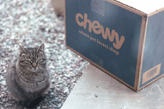 Chewy利润	、营收双双增长	，客户规模持续扩张